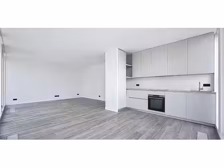 appartement à louer à mouscron pour € 860 avec 1 chambre à coucher