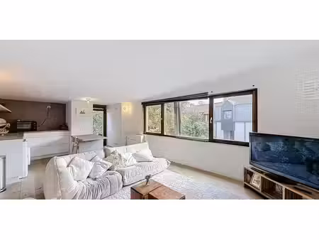 appartement à louer à deurle pour € 750 avec 1 chambre à coucher