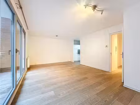 appartement moderne et lumineux  terrasse & garage