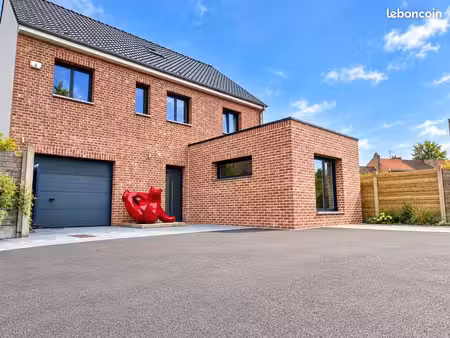 propriété 8 pièces 185 m²
