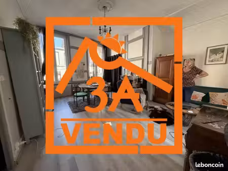 immeuble 10 pièces 227 m²