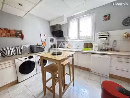 maison de ville 7 pièces 198 m²