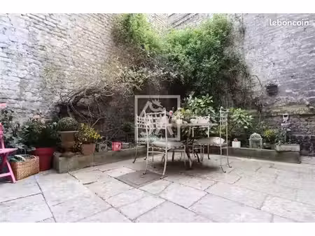 maison de ville 7 pièces 244 m²