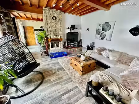 maison de village 6 pièces 156 m²