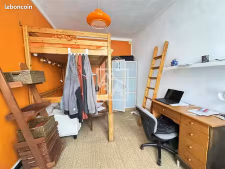 immeuble 8 pièces 128 m²