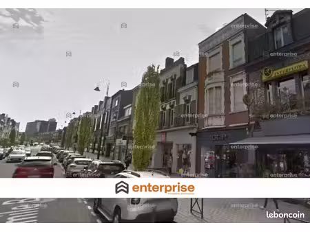 local commercial 145 m²
