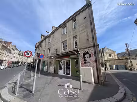 studio 1 pièce 30 m²