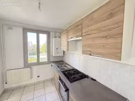 appartement 3 pièces 48 m²