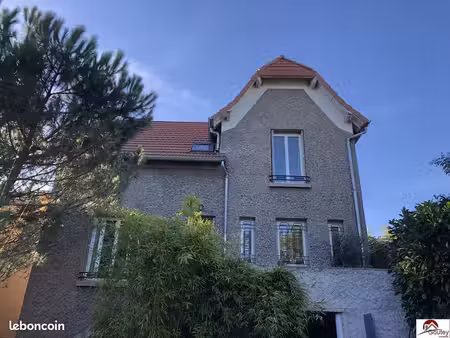 maison 5 pièces 134 m²