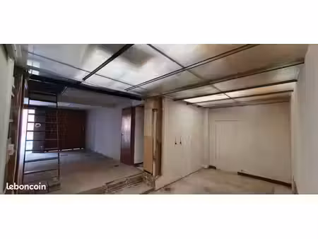 garage / atelier / box / local / rangement / stockage