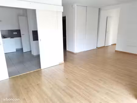appartement 3 pièces 75 m²