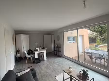 location t3 avec jardin quartier hôpital