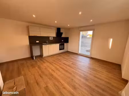 f2 45 m² avec grande terrasse privative – hatten