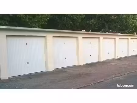 cherche garage a louer