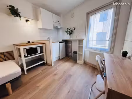 studio meublé rénové – 13 m² – niort centre