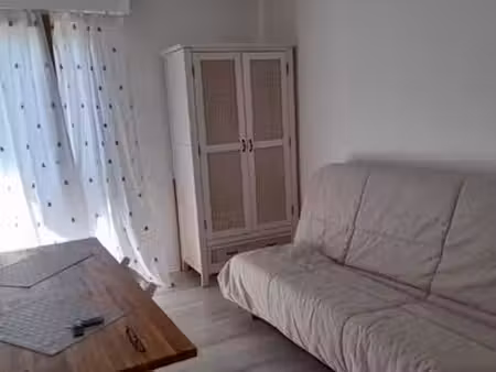 location studio meublé à pessac 19 m²