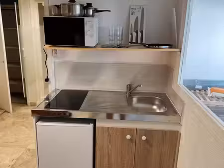 t2 meublé 40 m² rénové – calme  lumineux – gratte-ciel