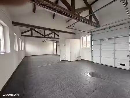 parking/box 89 m² aunay sous auneau