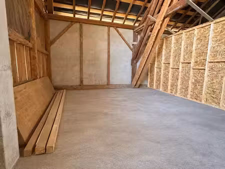box de stockage de 90m2