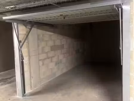 garage/box 14 m² montpellier