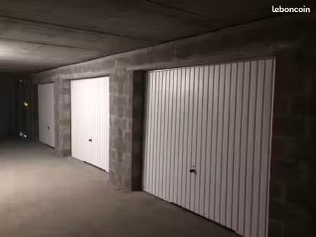 box en sous-sol sécurisé avec electricité