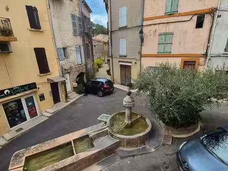 à louer -t4 au coeur de barjols