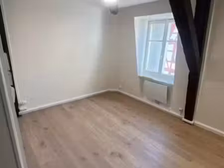 studio 1 pièce 14 m²