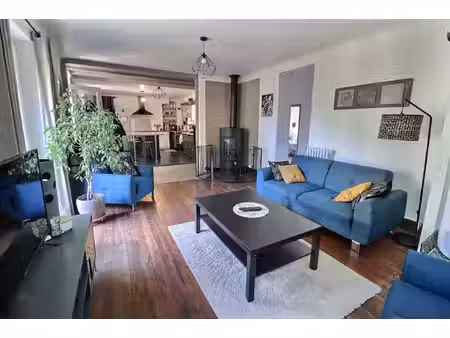 capdenac-gare. belle maison familiale avec dépendance