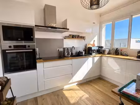 lorient hyper-centre - bel appartement t3 lumineux avec balcon
