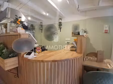 local commercial à la vente