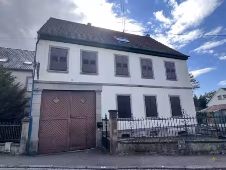 grande maison a renover sur 1178 m²