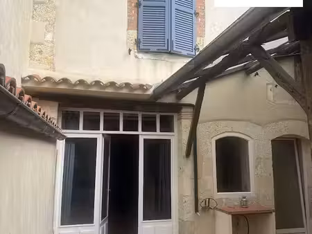maison de ville avec charmante cour