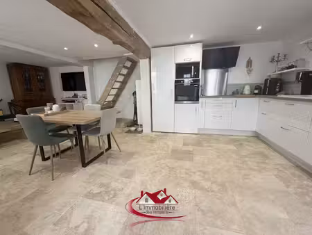 maison de ville idéalement située