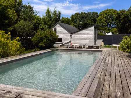 belle maison avec piscine à saint molf 5 chambres