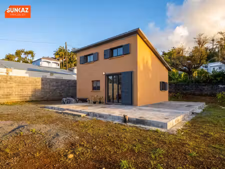 a louer petite ile - le charrié - maison meublée f3 : loyer 1