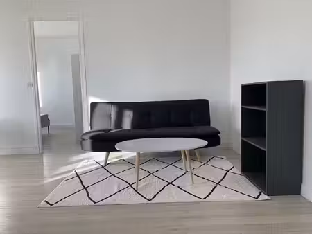 location appartement 2 pièces  47.00m²  juvisy