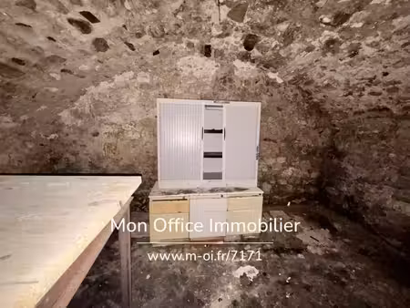 référence : 7171-eth - exclusivité - cave - 20m2 - centre ville historique - place des...