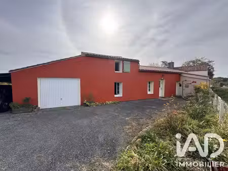 maison à pissotte (85200)