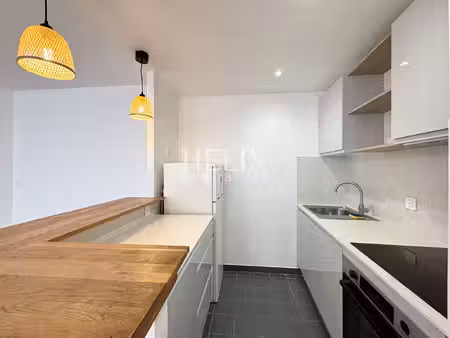 bel appartement 2 pièces à 5 mn à pied du rer a saint germain en laye