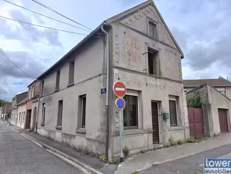 maison  5 pièce(s)  3 chambre(s)  151 m²