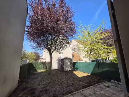 belle maison de ville individuelles