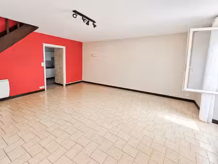 vente maison 4 pièces  64.00m²  montrevault