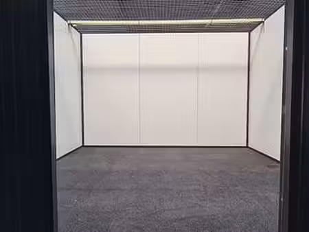 location garage box et parking à vannes nord-est (56000) : à louer / 10m² vannes nord-est
