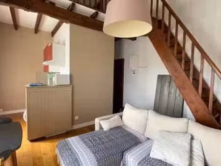 location appartement 2 pièces meublé à parthenay (79200) : à louer 2 pièces meublé / 30m² 