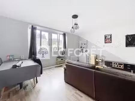 location appartement 2 pièces à thouars (79100) : à louer 2 pièces / 68m² thouars
