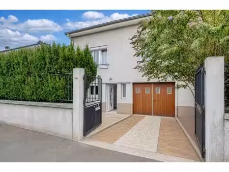 maison 6 pièces - 116 m²