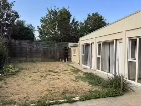 location maison 6 pièces 109 m² à grigny (91350)  1 690 €