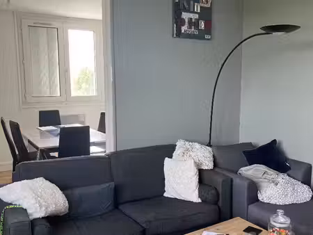 chatellerault  appartement type 3 de 75 m2