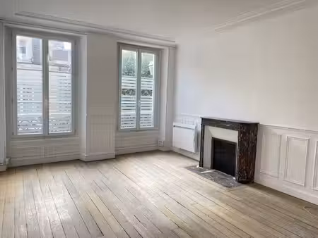 pontoise en plein centre ville gare grand appartement duplex