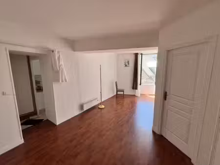 f2 - 38m ²